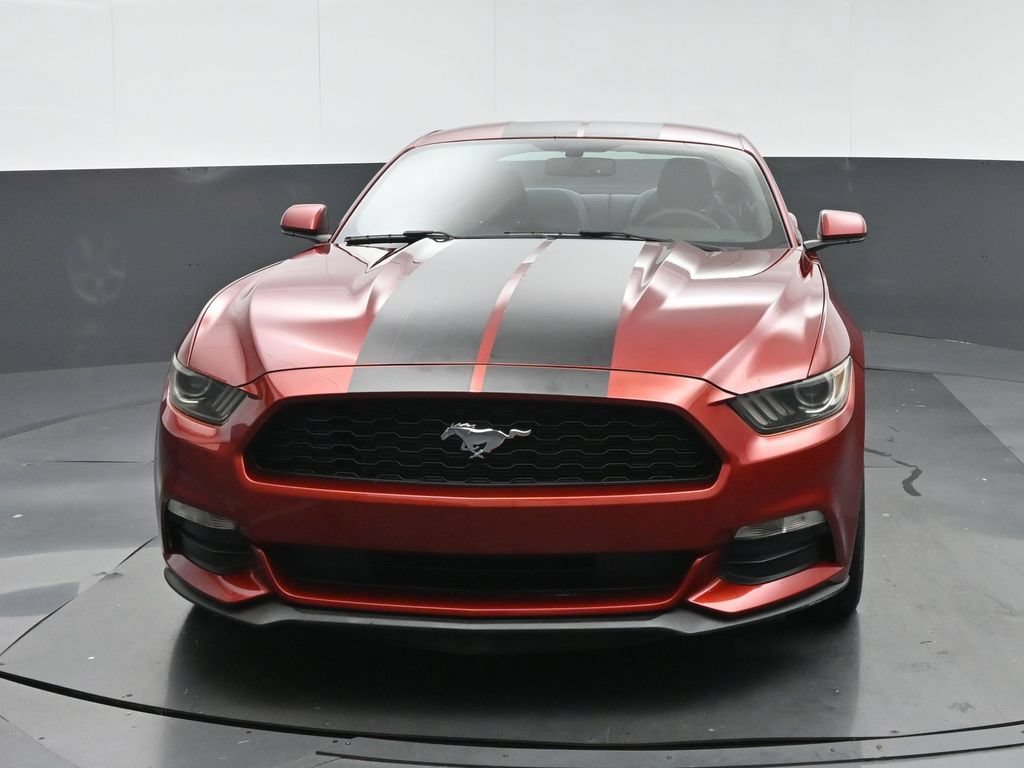 Used 2016 Ford Mustang Coupe RWD image 2