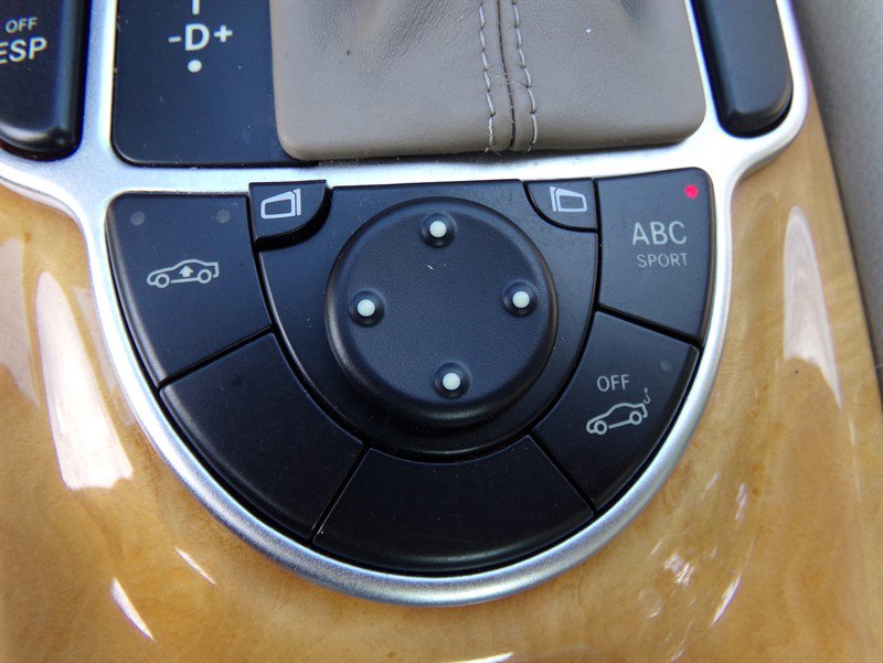 Used 2007 Mercedes-Benz SL 550 image 26