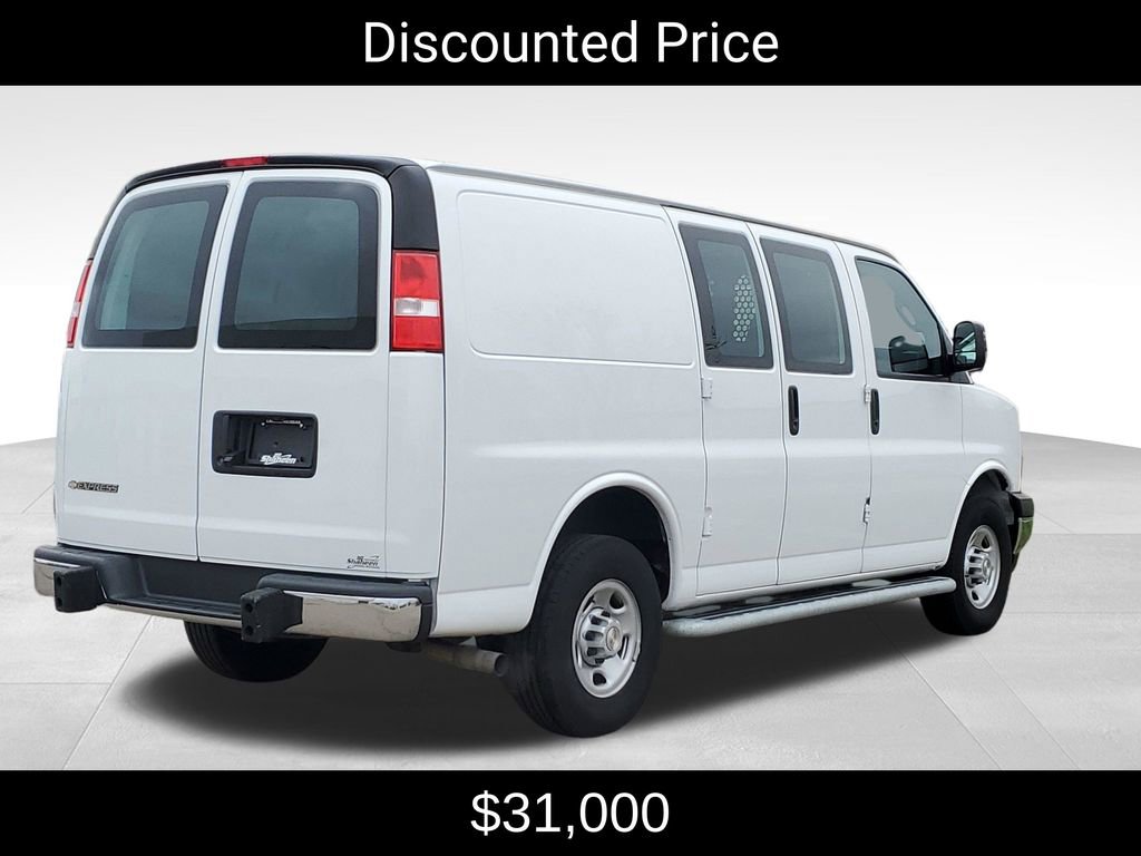 Used 2024 Chevrolet Express 2500 w/ Driver Convenience Package image 3