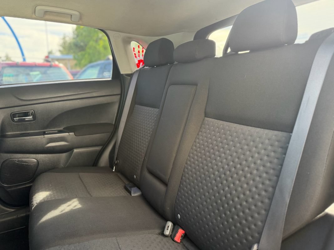 Used 2011 Mitsubishi Outlander Sport SE AWD/4WD image 11