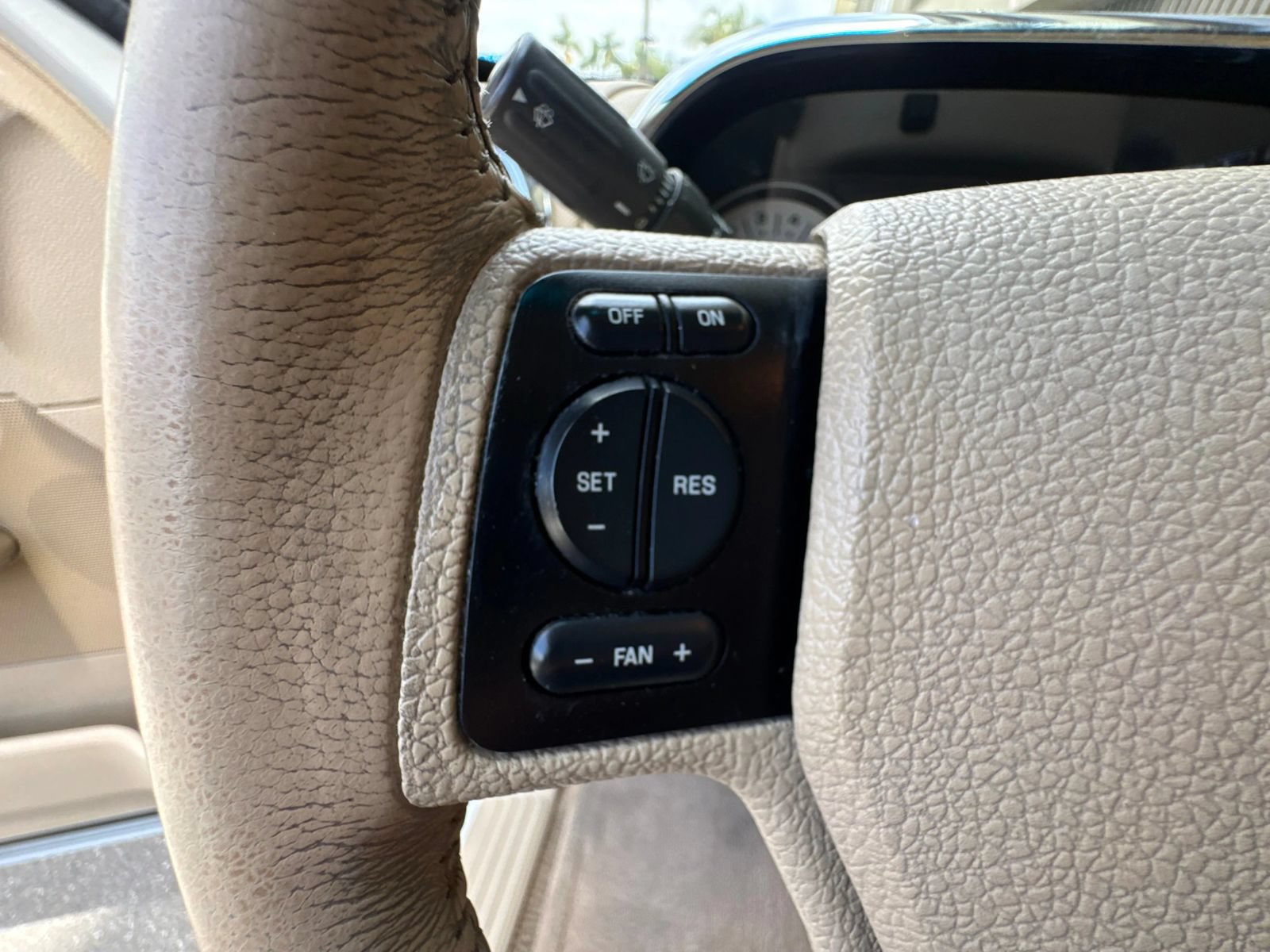 Used 2006 Ford Explorer Limited RWD image 71