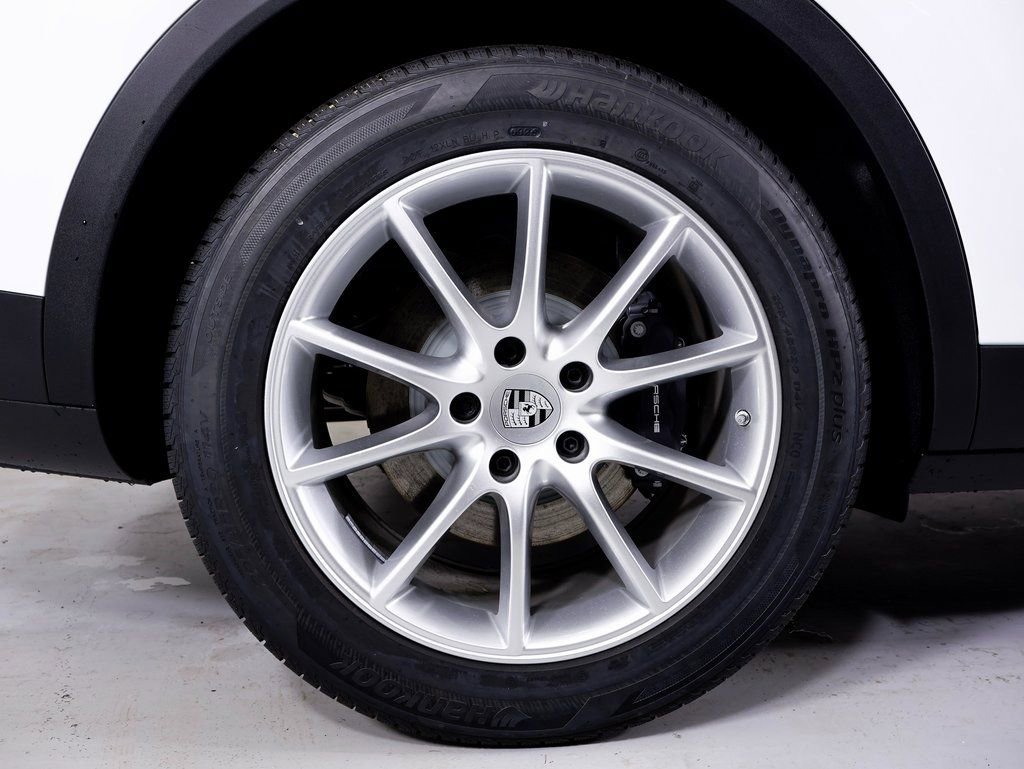 Certified 2025 Porsche Cayenne image 20