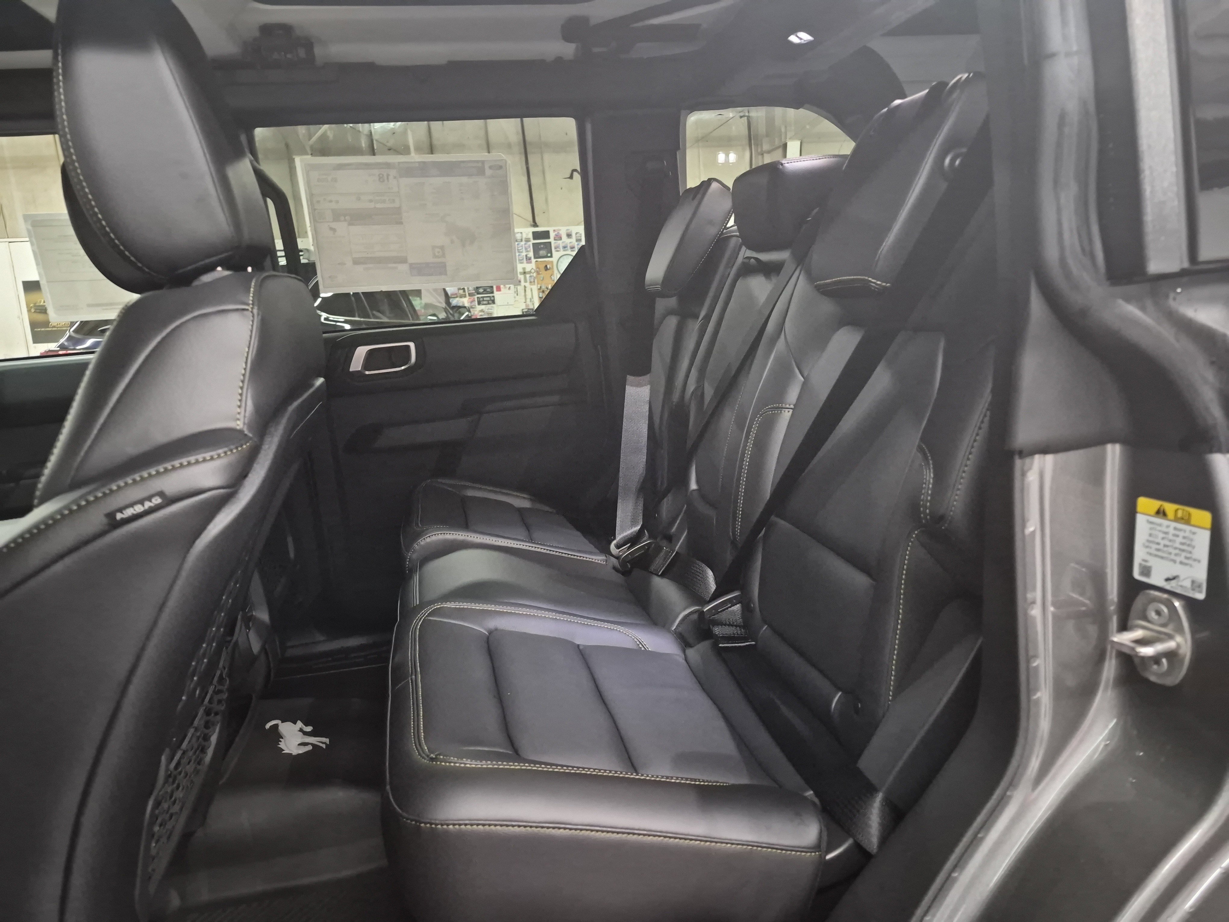 New 2025 Ford Bronco Badlands image 13