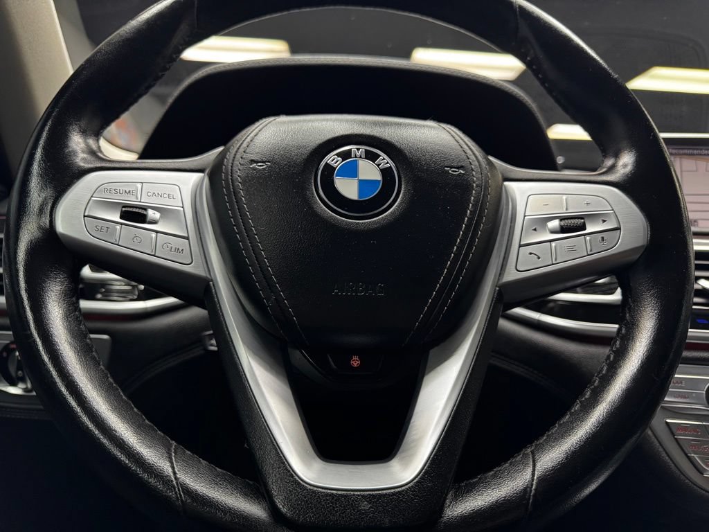 Used 2022 BMW 740i RWD image 23