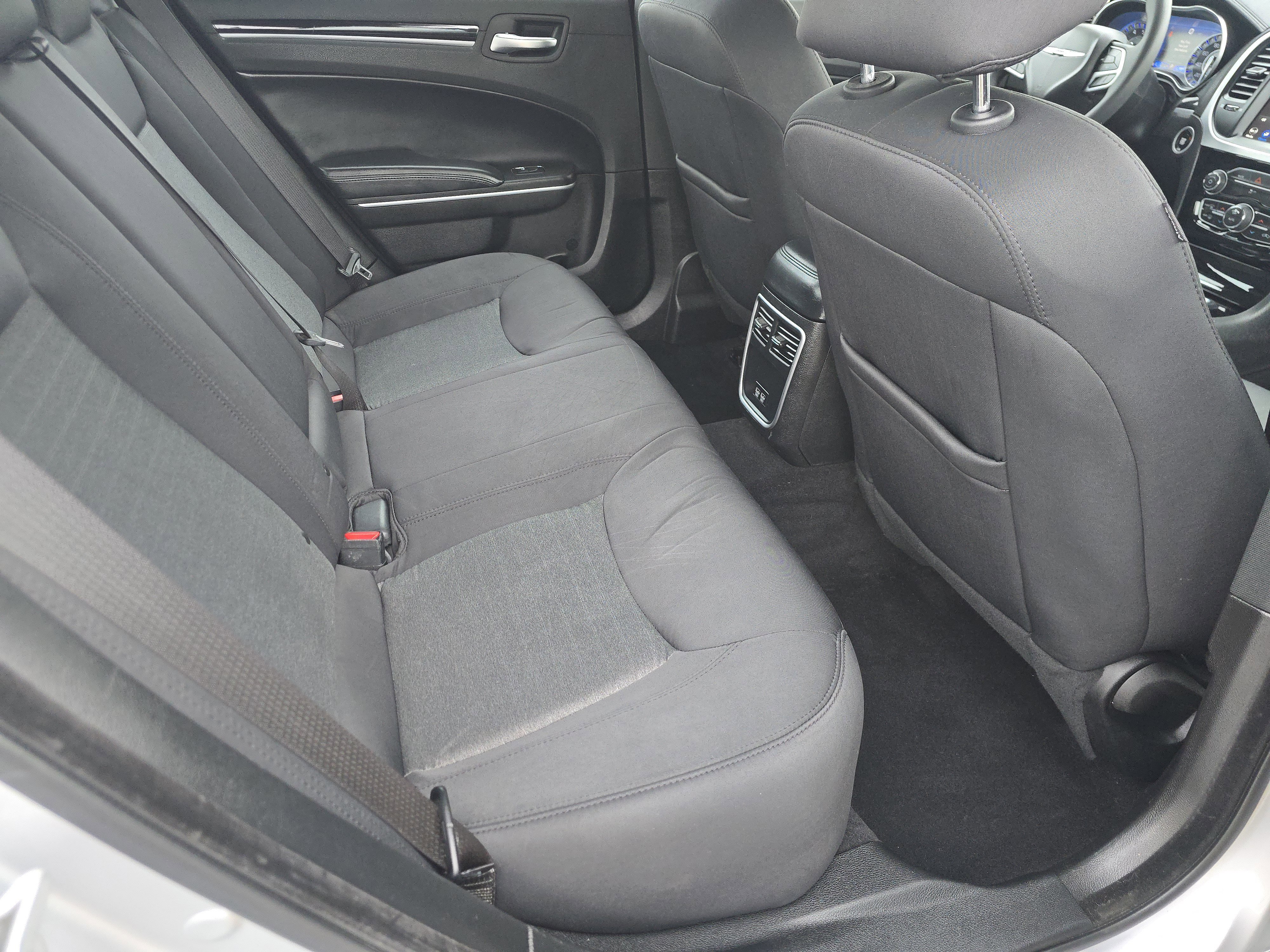 Used 2023 Chrysler 300 Touring w/ Sport Appearance Package RWD image 15