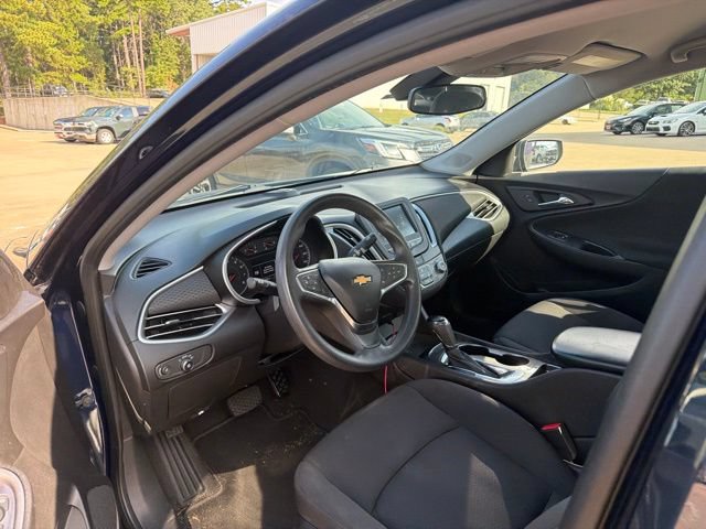 Used 2018 Chevrolet Malibu LS FWD image 9