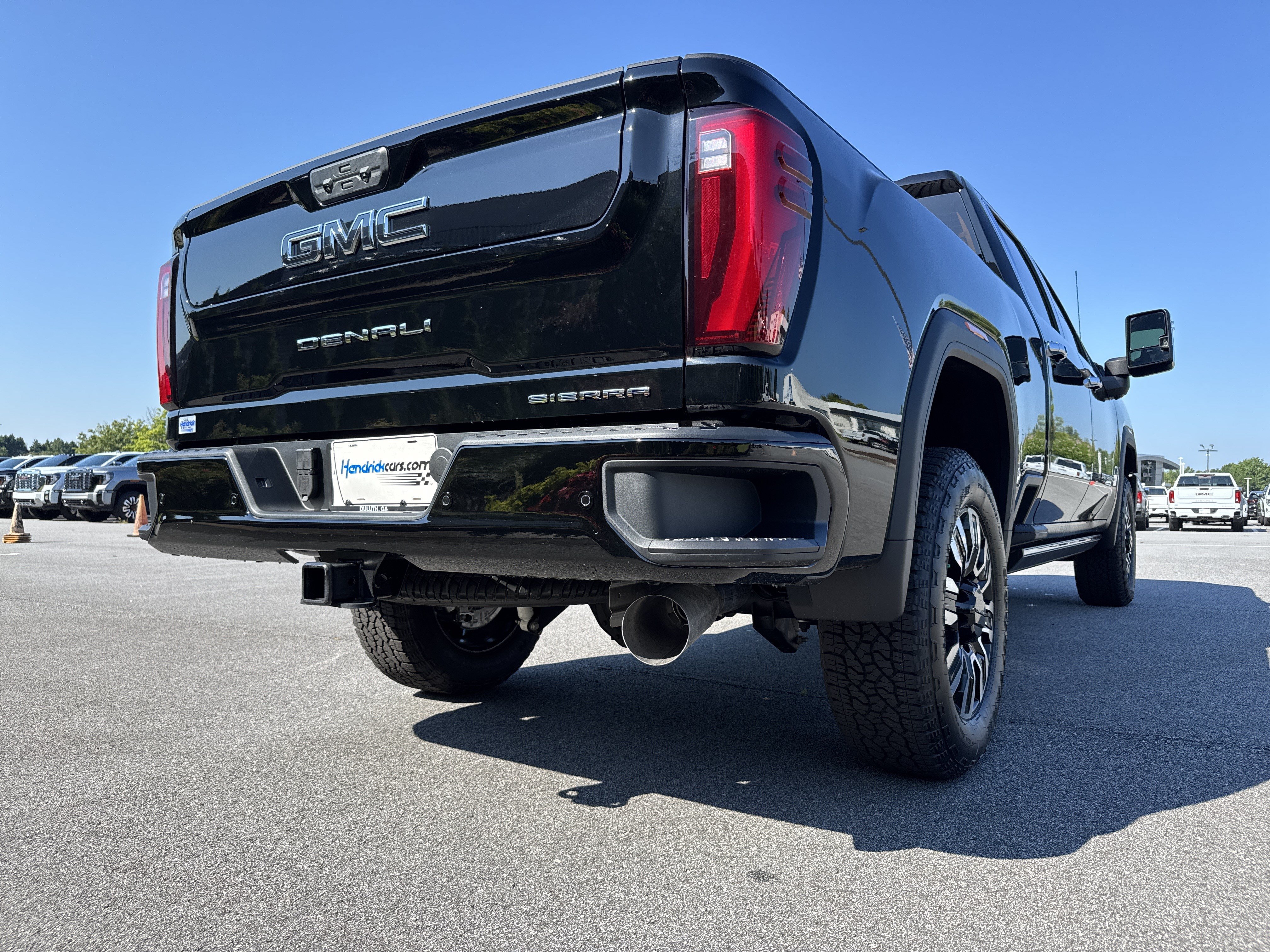 New 2026 GMC Sierra 2500 Denali Ultimate AWD/4WD image 10