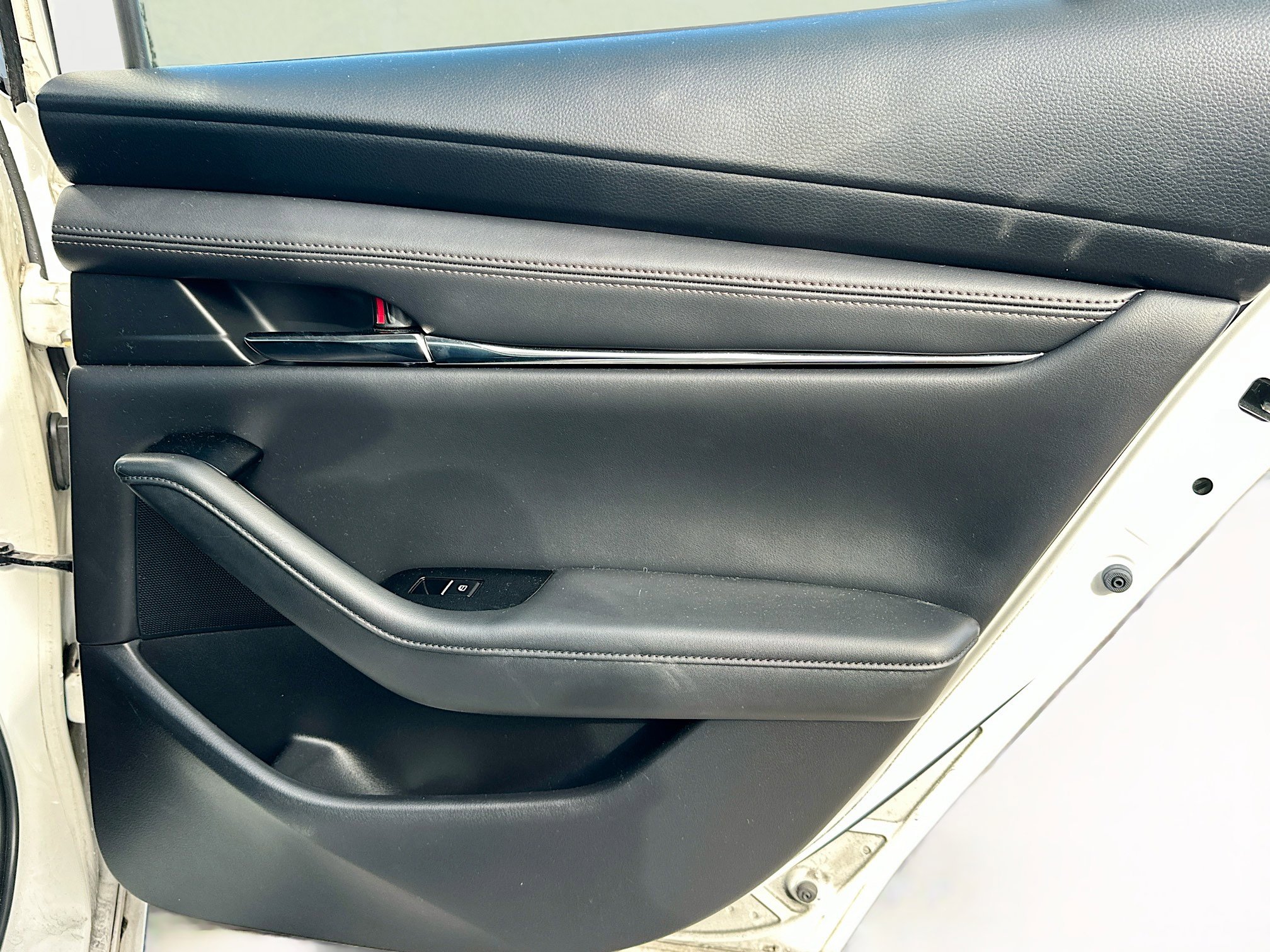 Used 2019 MAZDA MAZDA3 Sedan w/ Preferred Package image 29