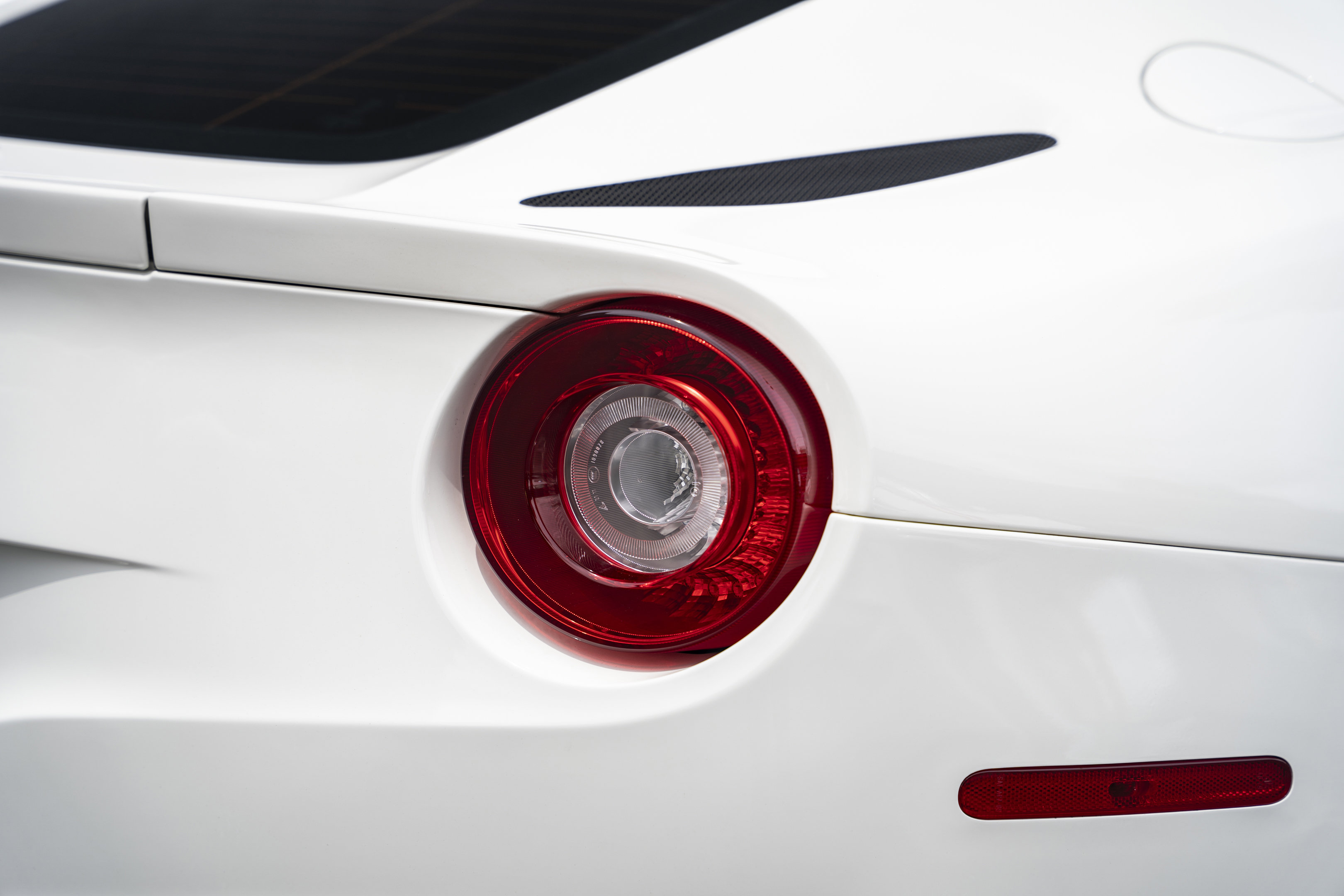 Certified 2015 Ferrari F12 Berlinetta RWD image 9
