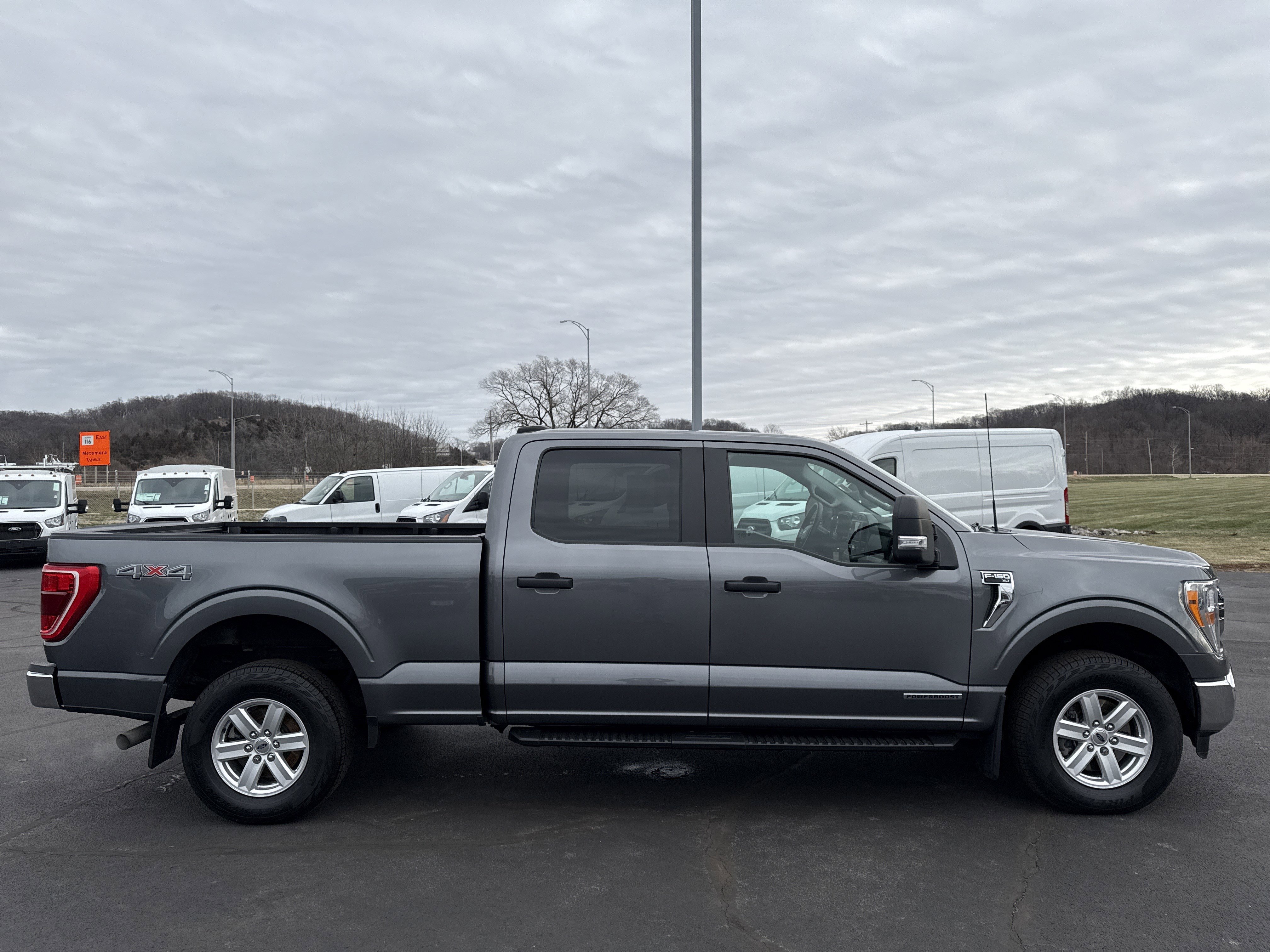 Used 2022 Ford F150 XLT w/ Trailer Tow Package image 10