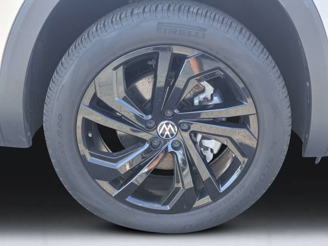 Used 2023 Volkswagen Atlas SE w/ Black Wheel Package FWD image 11