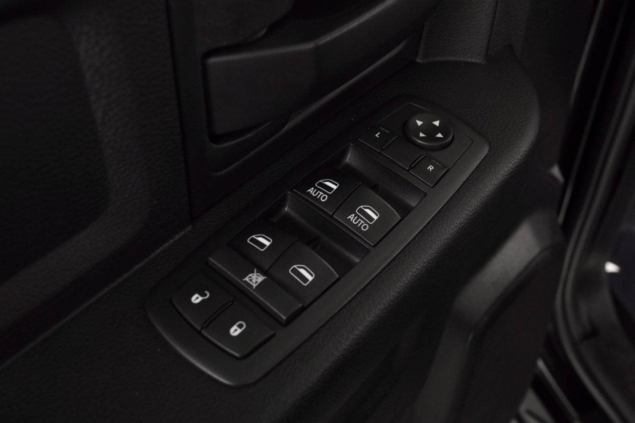 Used 2017 RAM 1500 ST w/ SXT Appearance Group image 24