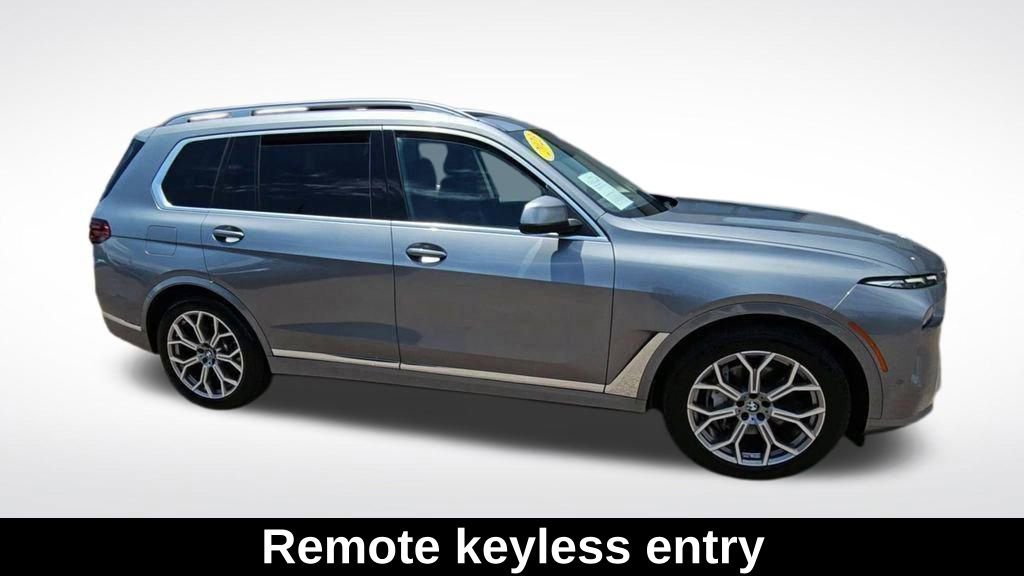 Used 2023 BMW X7 xDrive40i image 9