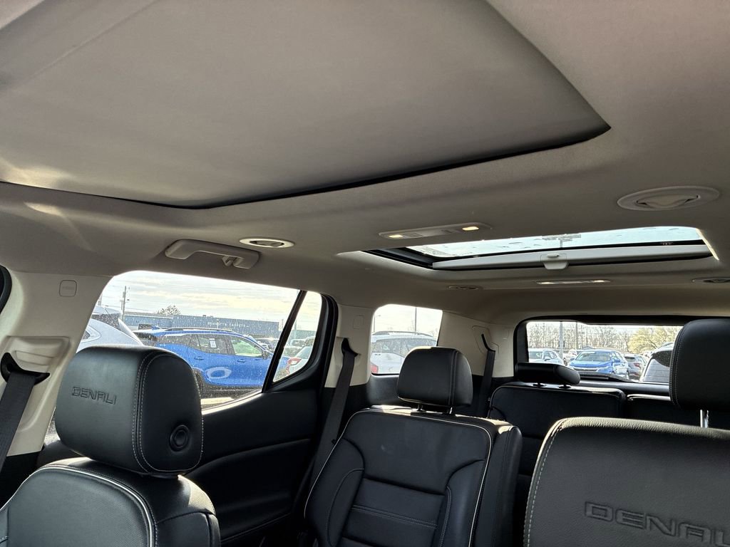Used 2023 GMC Acadia Denali w/ Black Diamond Edition image 19