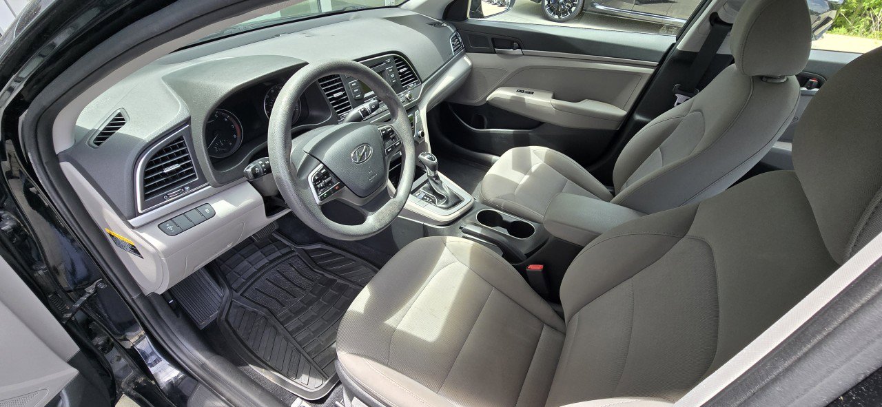 Used 2018 Hyundai Elantra SE FWD image 20