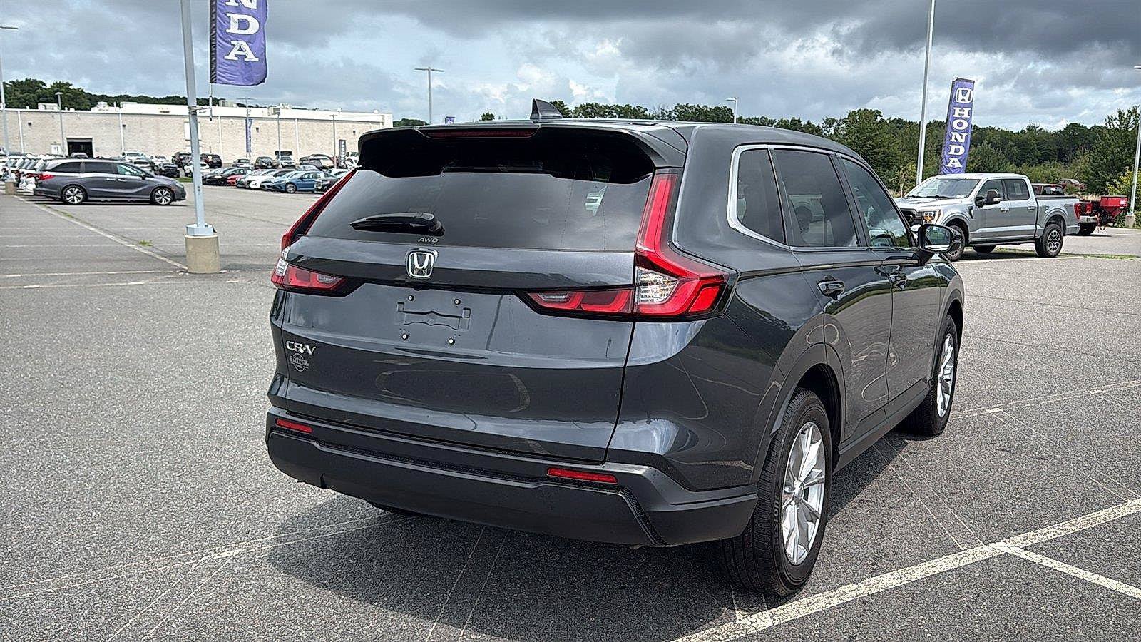 Used 2025 Honda CR-V EX image 6