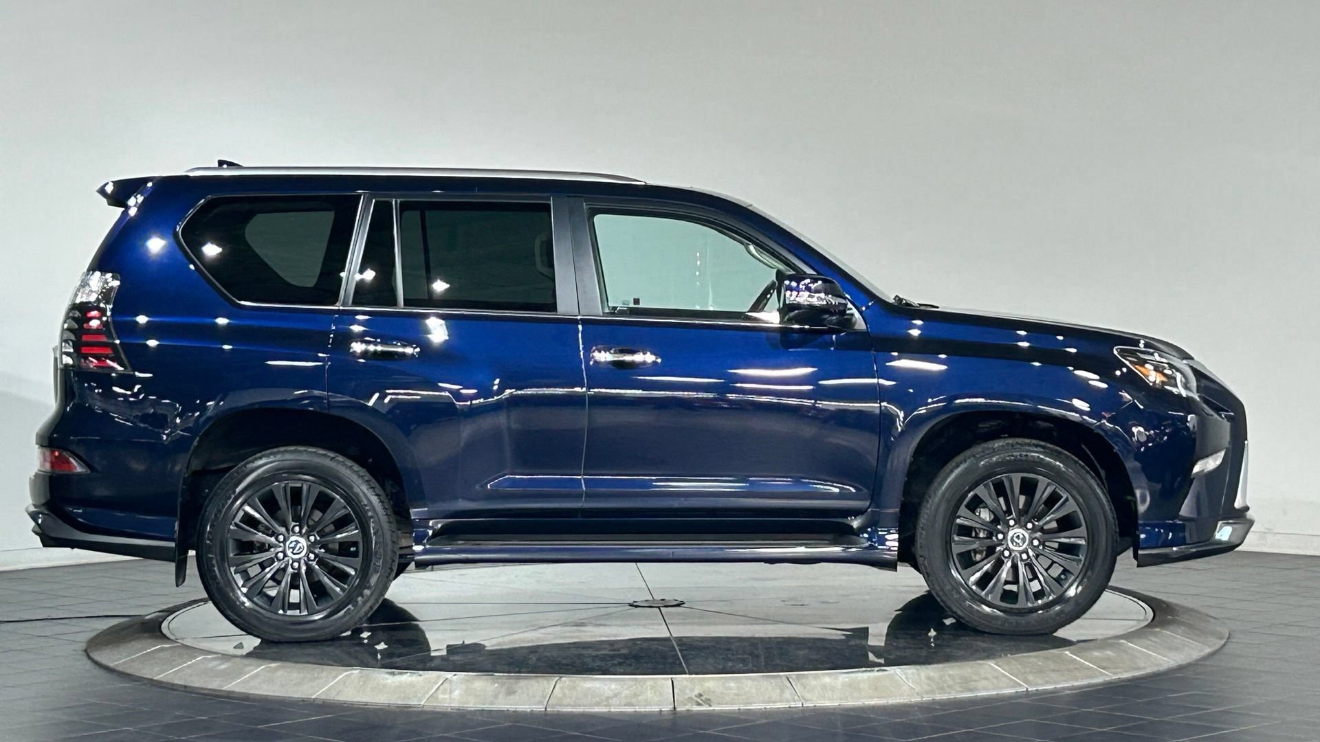 Used 2023 Lexus GX 460 Premium AWD/4WD image 11