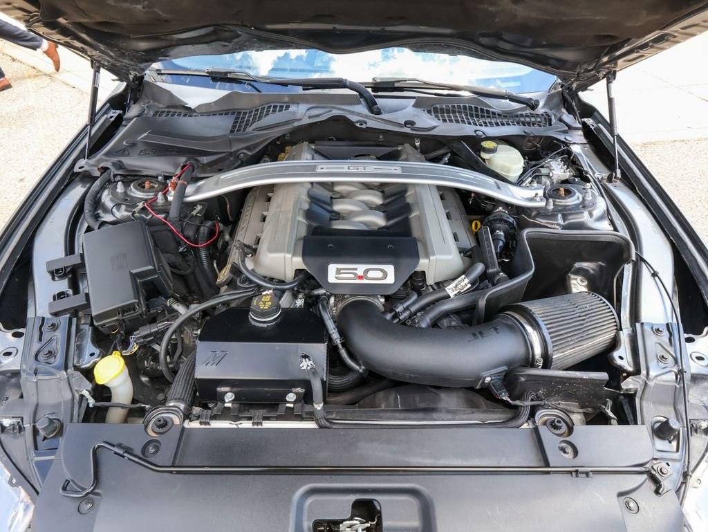 Used 2016 Ford Mustang GT RWD image 32
