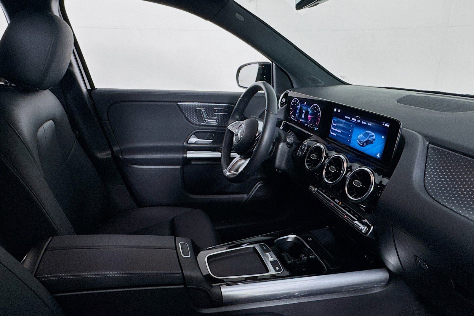 Certified 2026 Mercedes-Benz GLA 250 4MATIC image 16