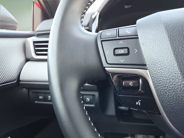 Used 2025 Toyota Camry SE w/ Convenience Package image 22
