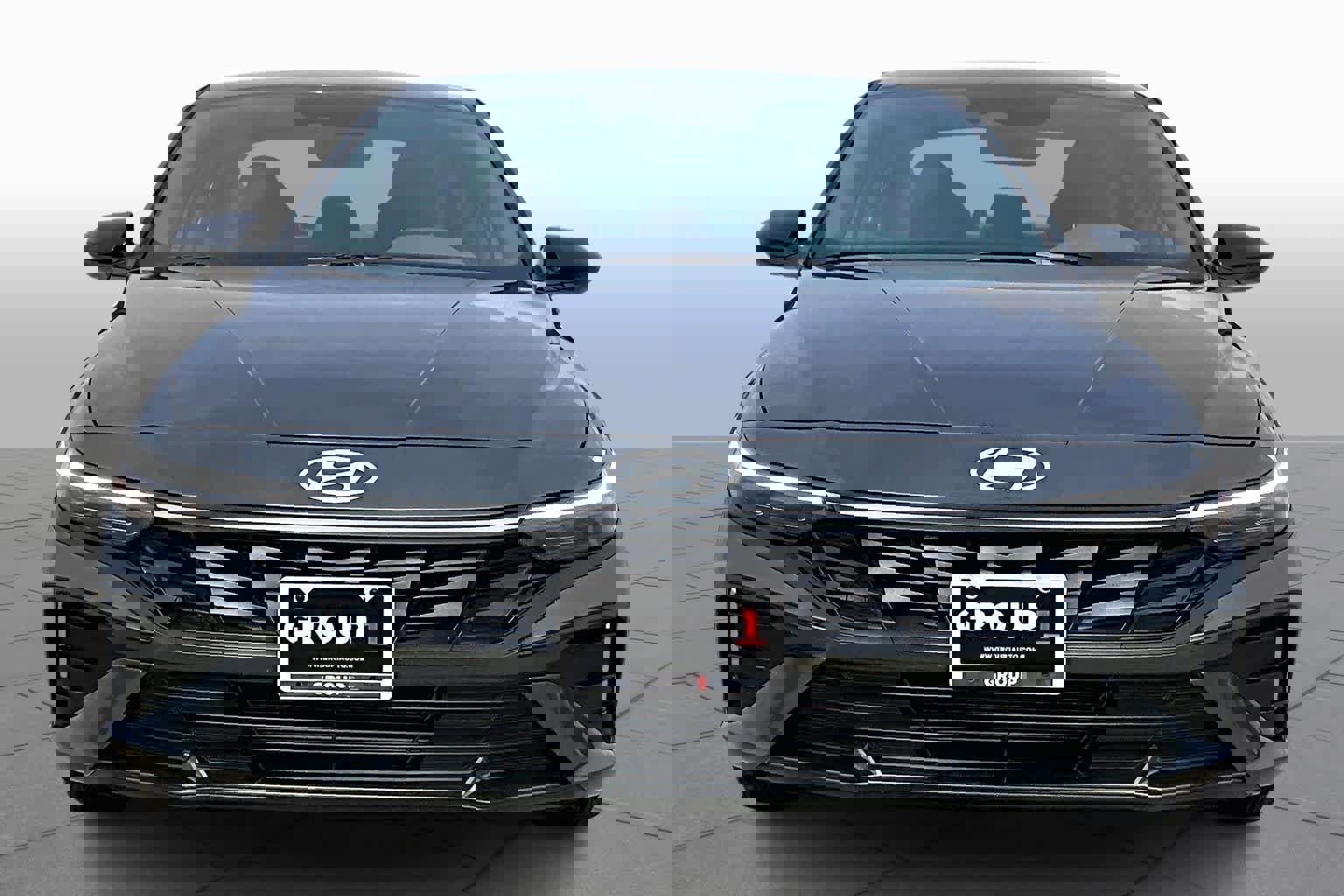 Certified 2025 Hyundai Elantra Sport image 4