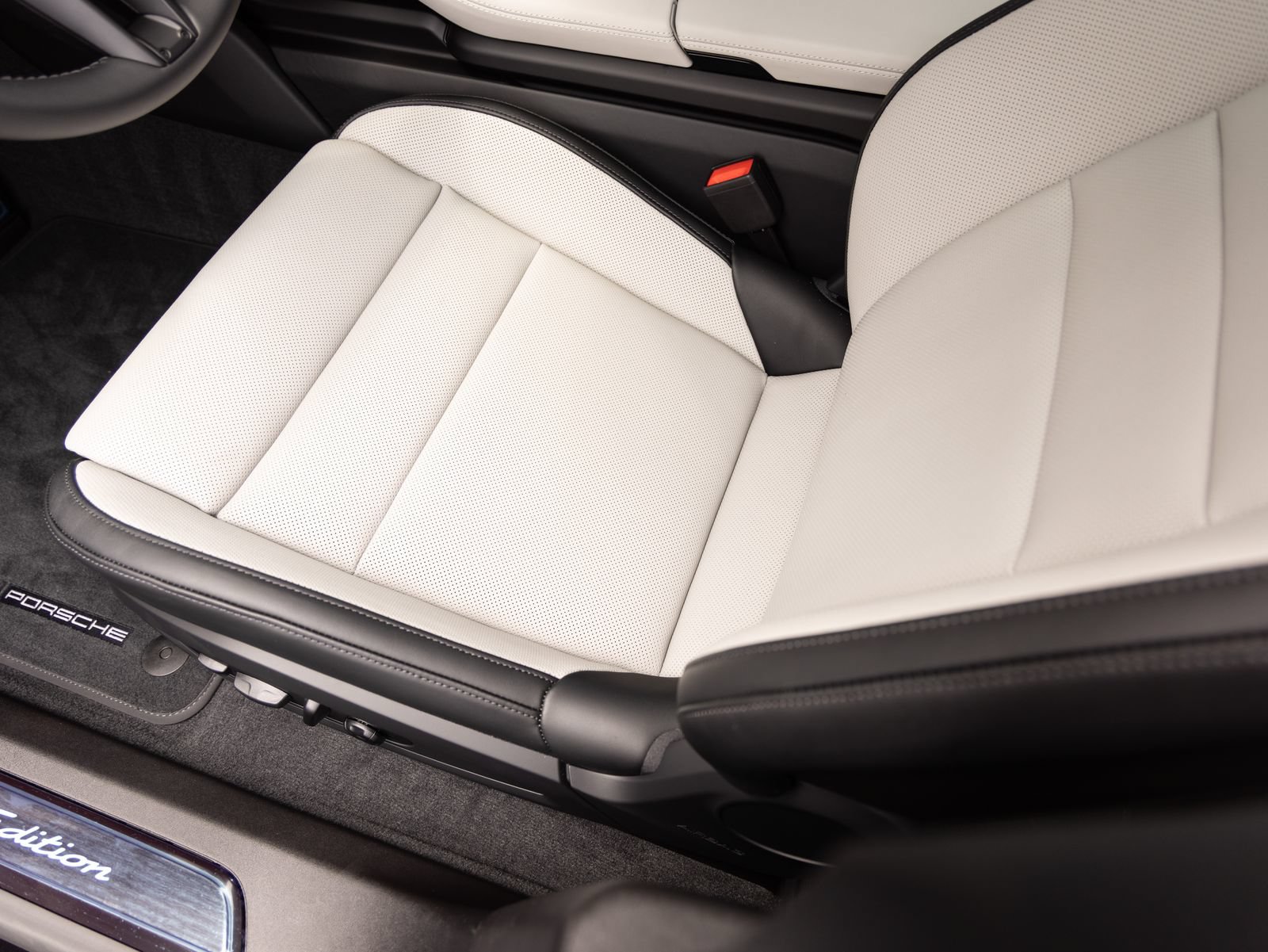 New 2026 Porsche Taycan AWD/4WD image 20