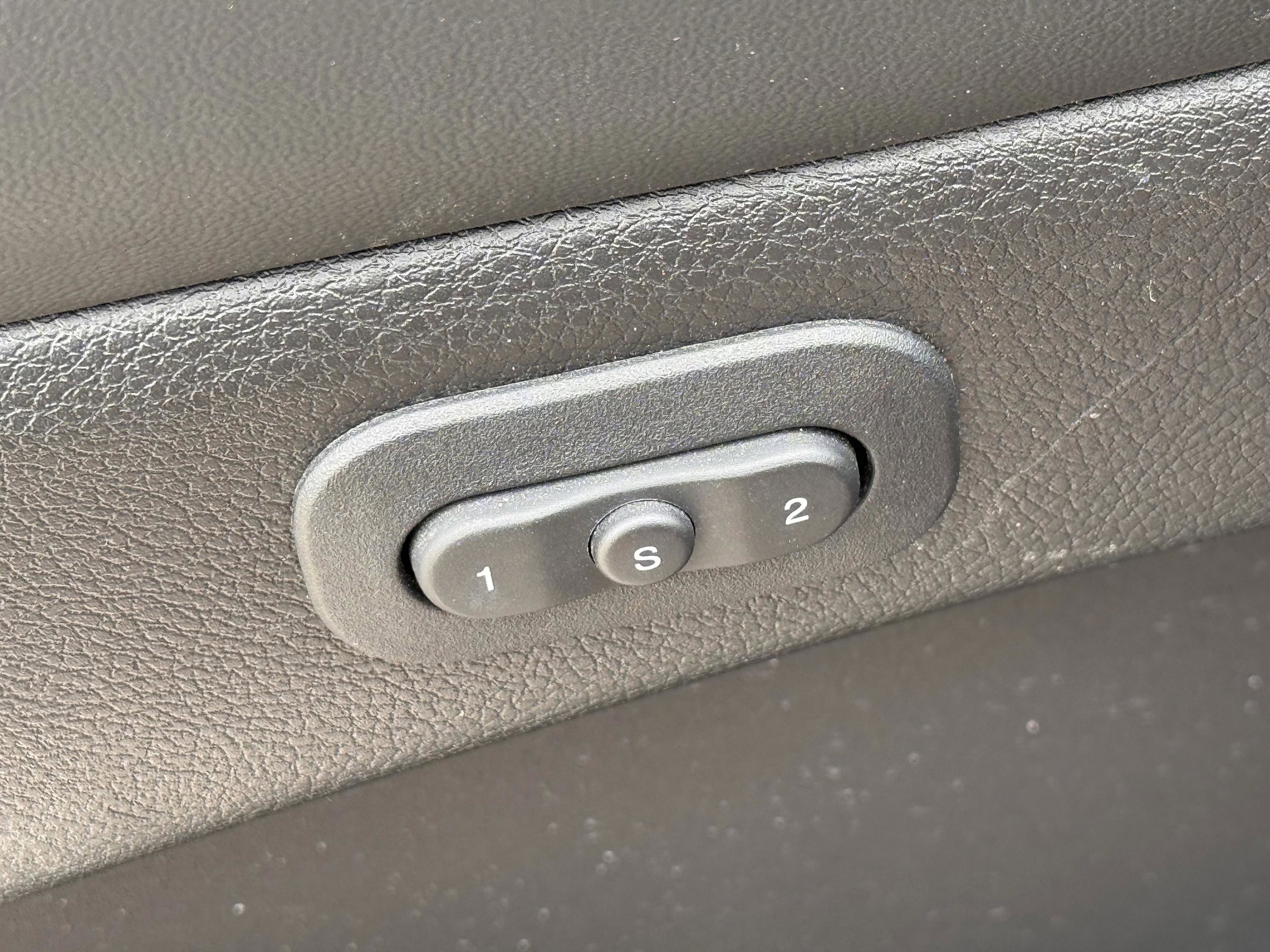 Used 2021 Jeep Grand Cherokee Limited AWD/4WD image 6