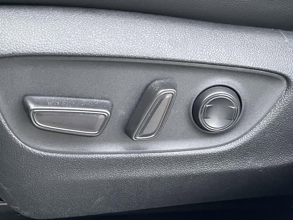 Used 2021 Toyota Highlander XSE image 7