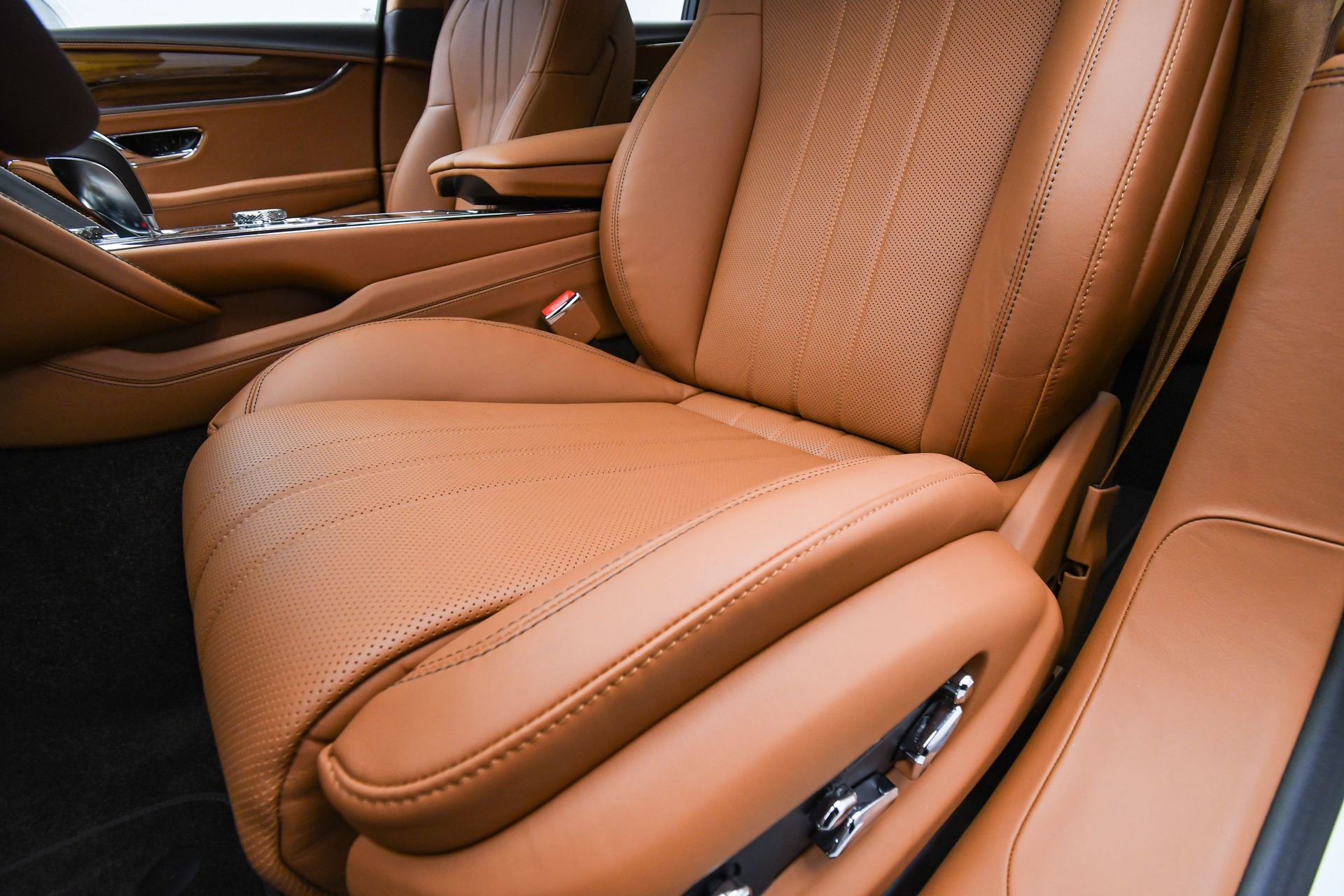 New 2026 Bentley Flying Spur image 48