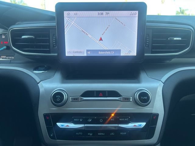 Used 2022 Ford Explorer XLT w/ Equipment Group 202A image 9