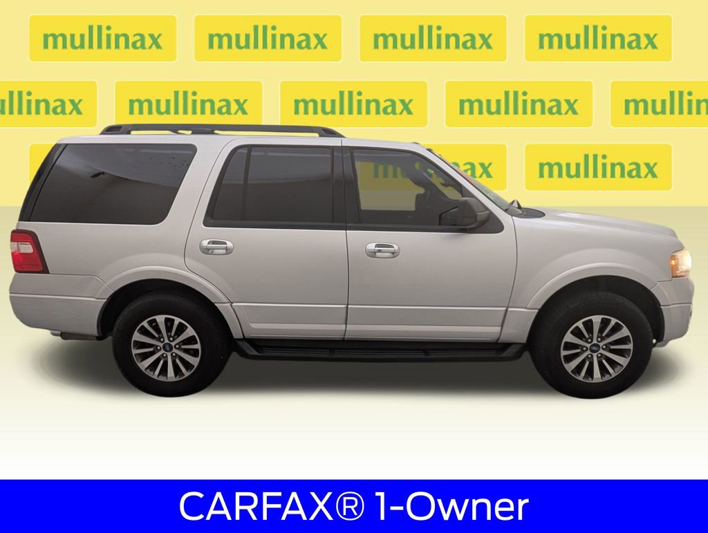 Used 2017 Ford Expedition XLT RWD image 2