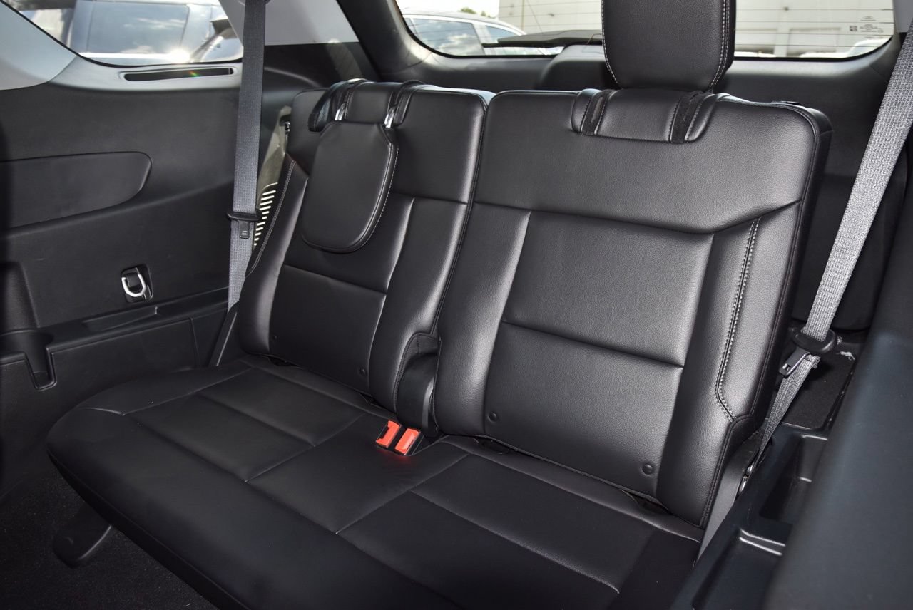 Used 2024 Ford Explorer Limited AWD/4WD image 11