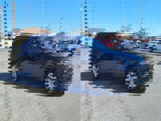 Used 2022 Jeep Compass Latitude w/ Convenience Group image 2