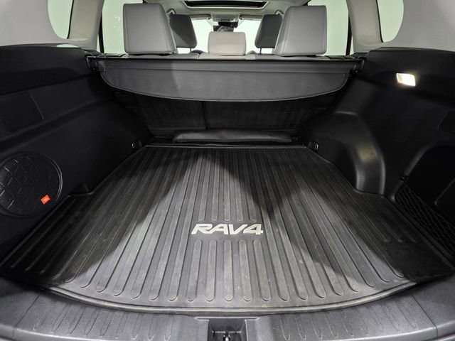 Used 2022 Toyota RAV4 Limited AWD/4WD image 20