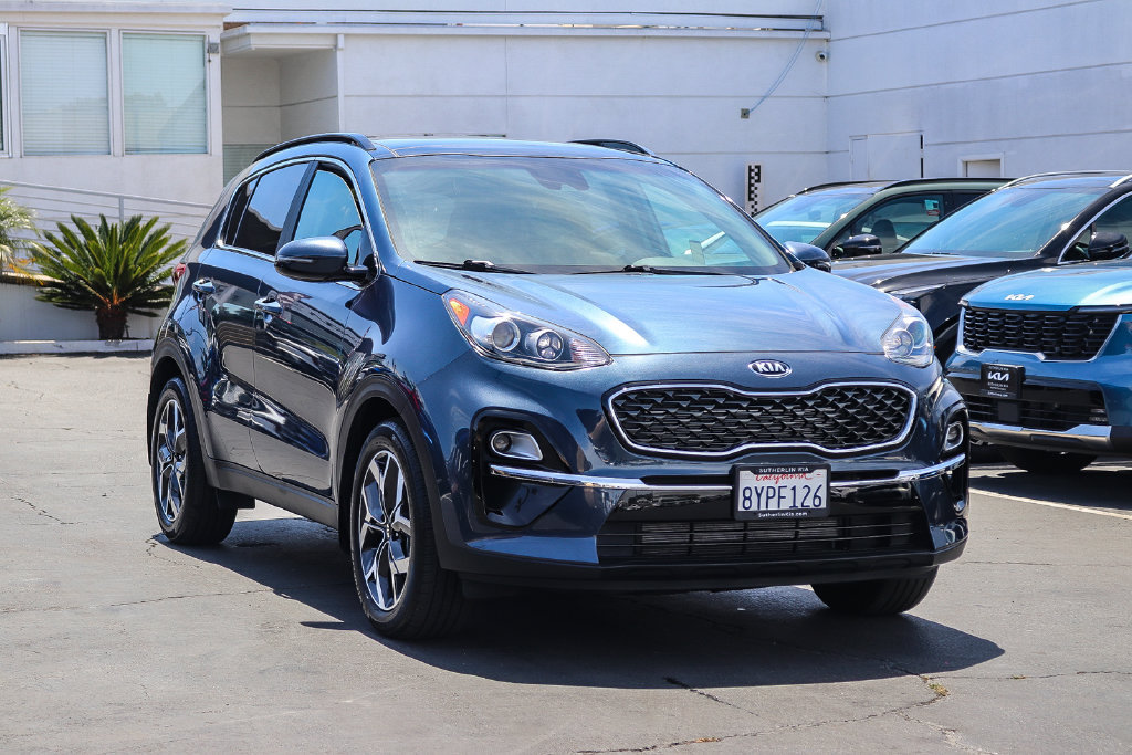 Certified 2022 Kia Sportage EX FWD image 3