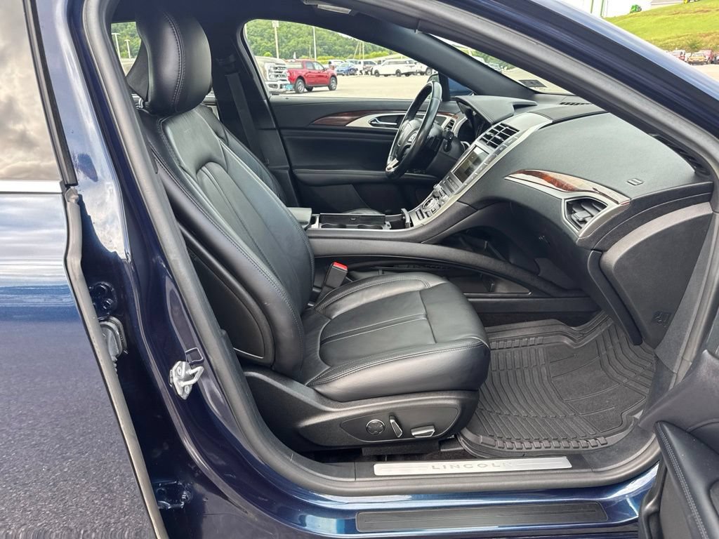 Used 2017 Lincoln MKZ Reserve w/ Technology Package FWD image 21