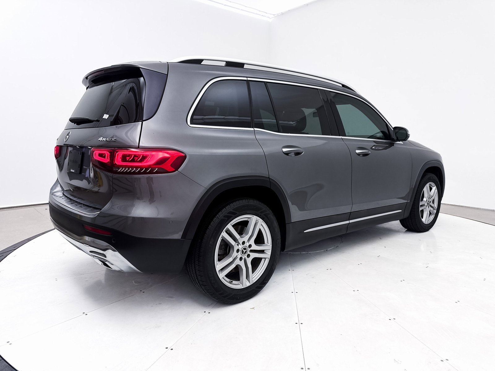 Used 2021 Mercedes-Benz GLB 250 4MATIC image 15