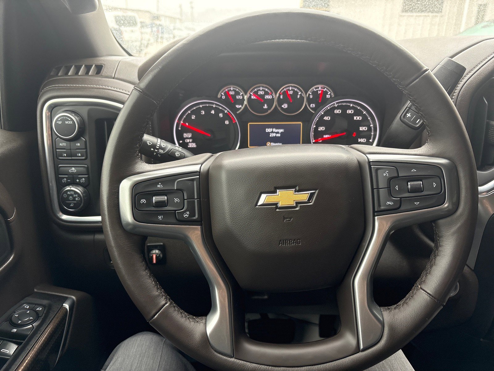 Used 2022 Chevrolet Silverado 1500 LT w/ Z71 Off-Road Package image 17