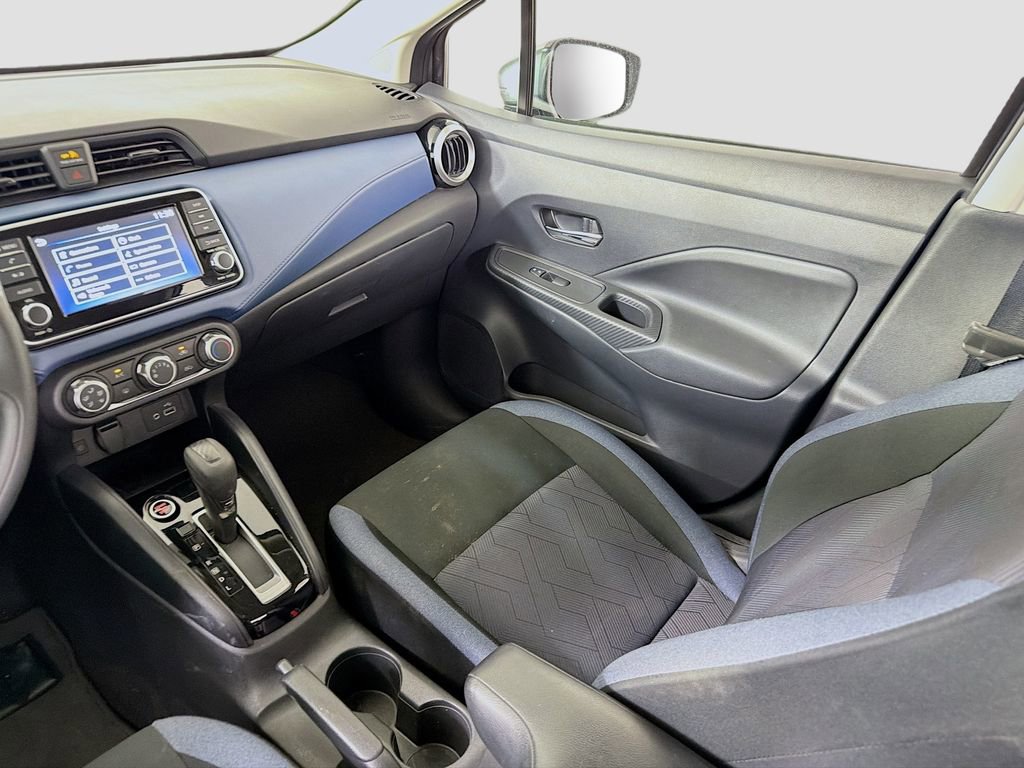 Used 2025 Nissan Versa SV FWD image 24