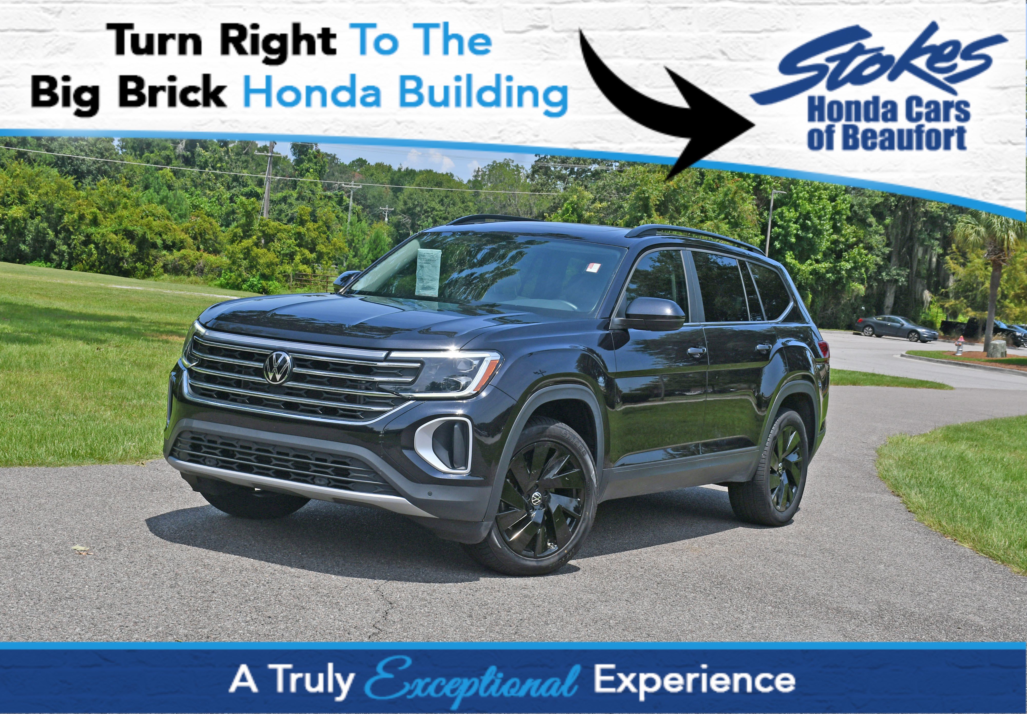 Used 2024 Volkswagen Atlas SE FWD image 1