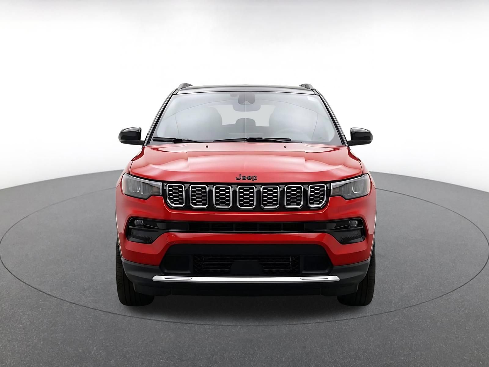 Used 2025 Jeep Compass Limited AWD/4WD image 2