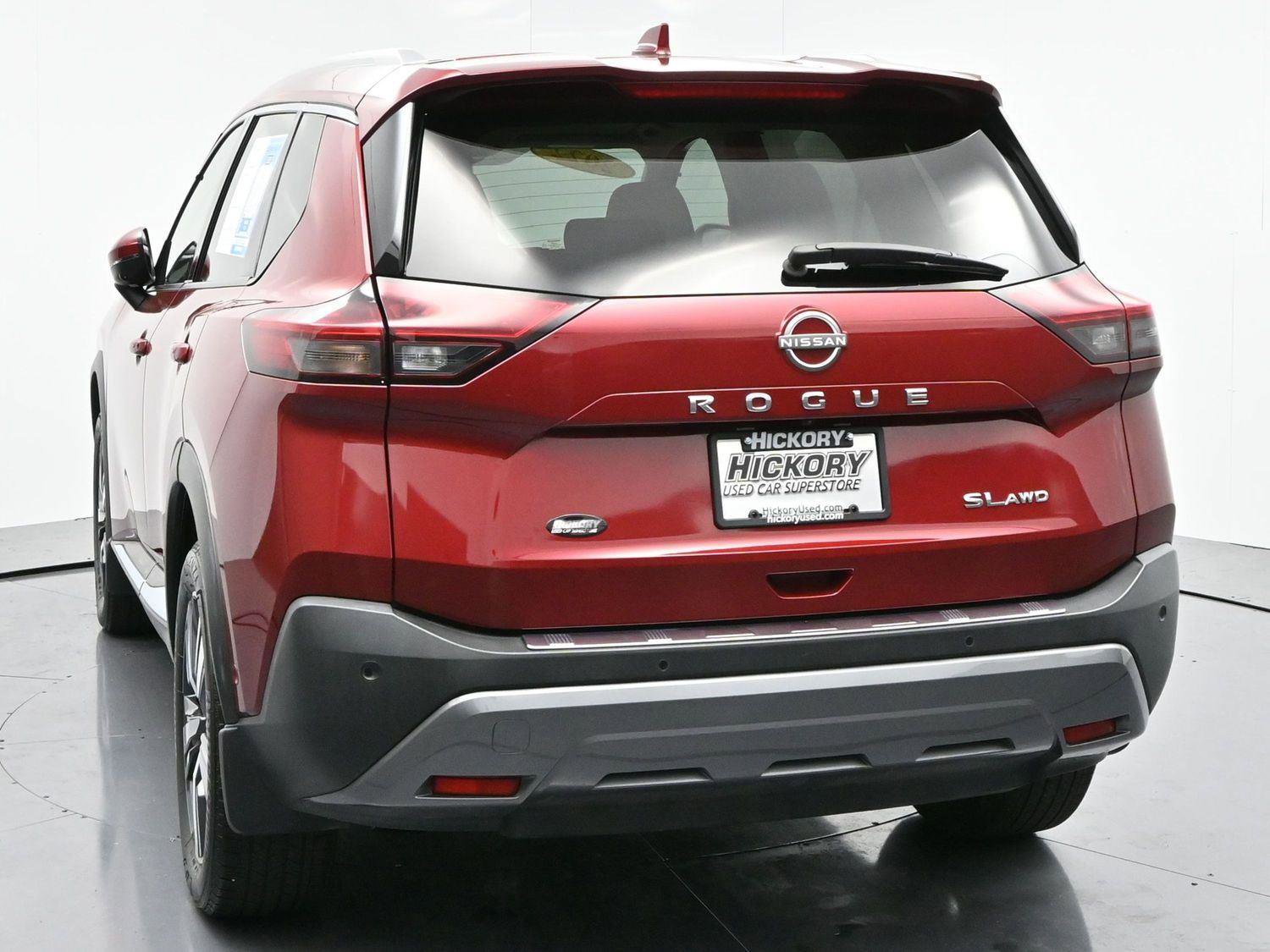 Used 2022 Nissan Rogue SL w/ SL Premium Package image 5