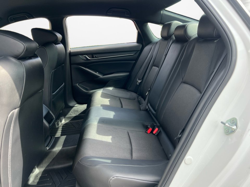 Used 2022 Honda Accord Sport image 13