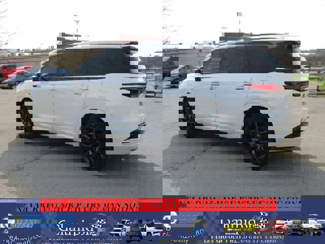 Used 2025 Lexus TX 500h AWD w/ Technology Package image 6