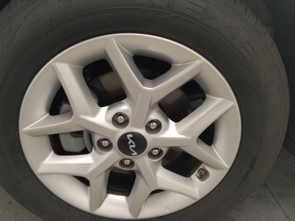 Used 2025 Kia Soul LX image 31