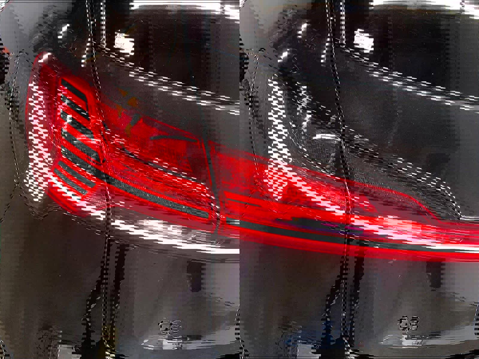 Used 2024 Audi Q8 e-tron Prestige w/ Prestige Package AWD/4WD image 29