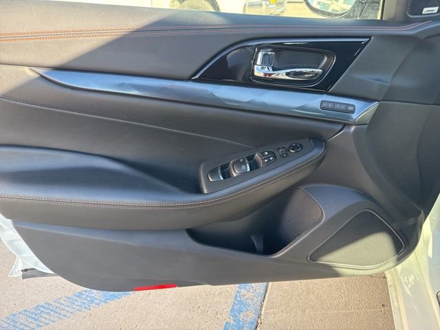Used 2023 Nissan Maxima SR w/ Sport Mat Group image 21