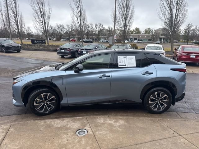 Certified 2025 Lexus RZ 450e 450e Premium w/ Technology Package image 6