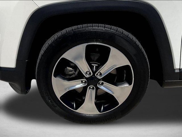 Used 2020 Jeep Compass Latitude FWD image 8