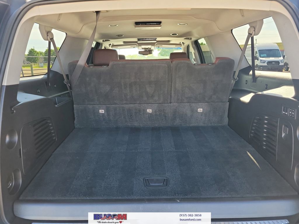 Used 2019 Chevrolet Suburban Premier w/ Premier Plus Edition AWD/4WD image 6